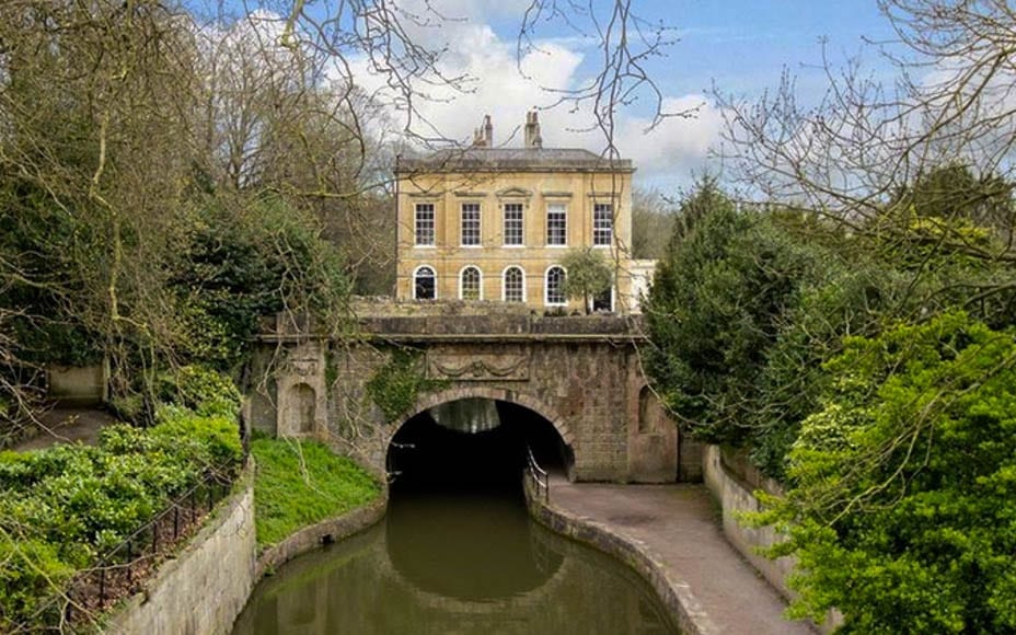 Domesticity Above A Canal