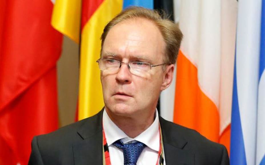 A Curate’s Egg of an Ambassador