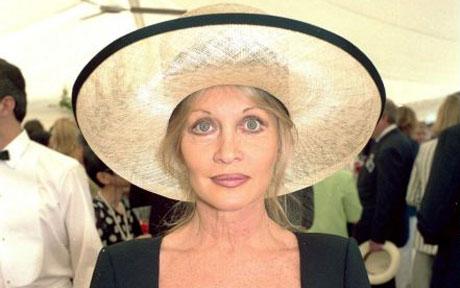 Anouska Hempel (Lady Weinberg)