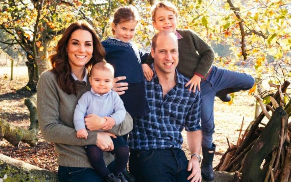 Clothing Famous Kids – Clothing trends of rich and famous children – Lucy Smith shares her thoughts about the trends in the clothing choices of the children of royalty and the rich and famous.