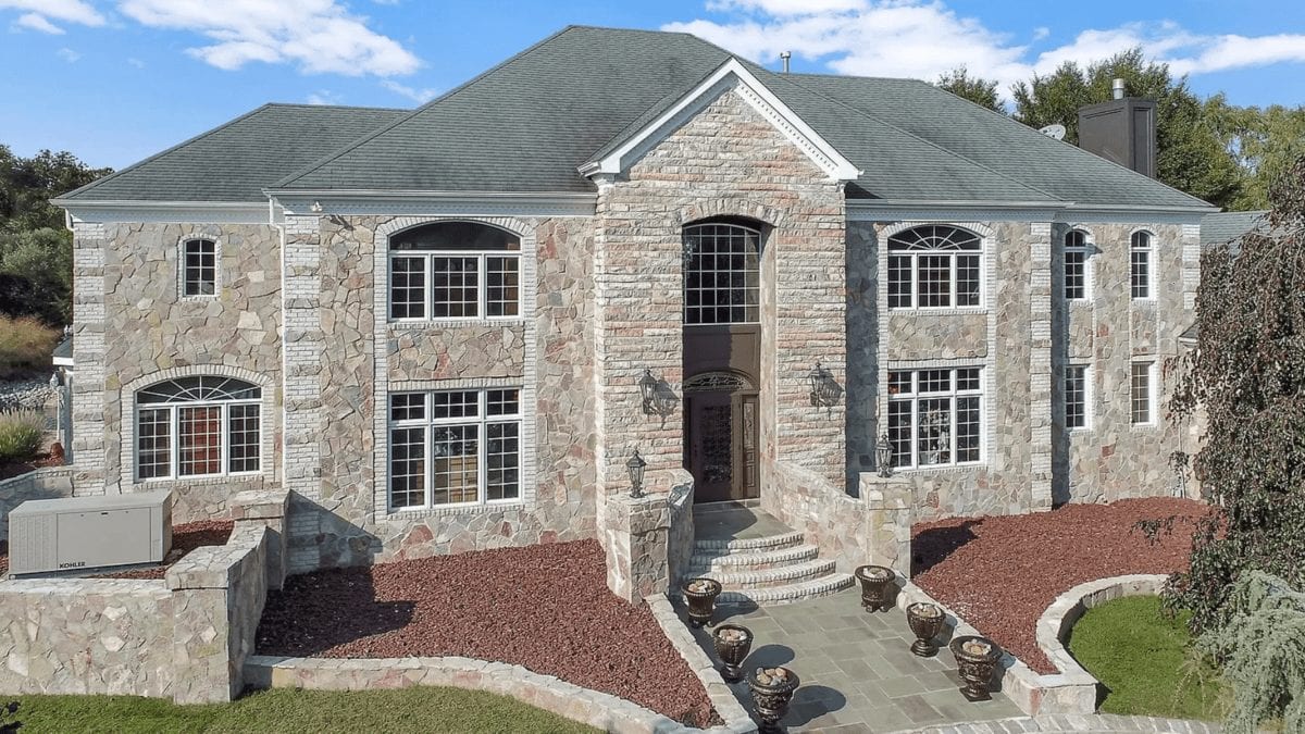 The World’s Worst McMansion – It’s So Bad, It’s Good