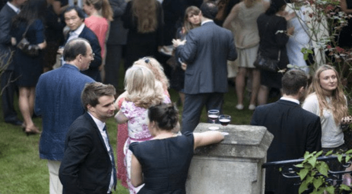 Carrie On Up The Pun – Carrie Johnson Parties With David Pun