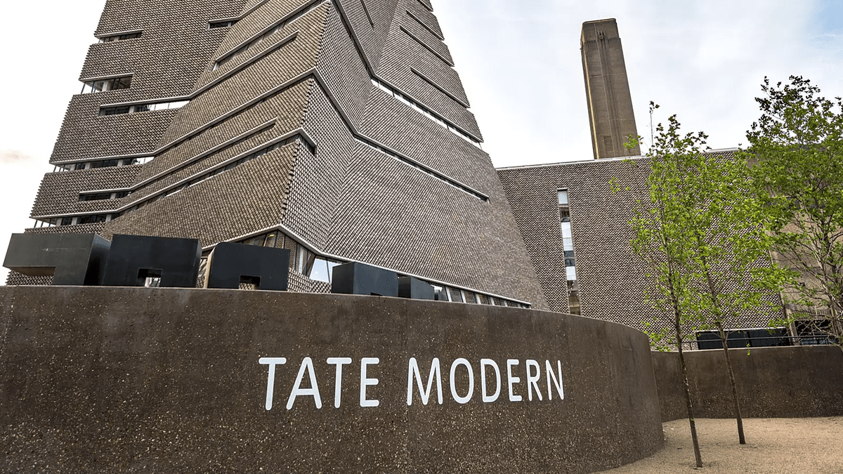Hero of the Hour 2022 – Tate Modern Tragedy Boy