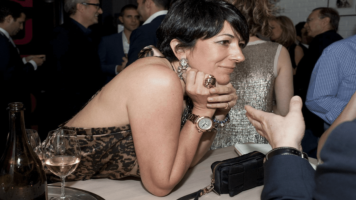 Mucky Maxwell’s Murky Mind Games – Ghislaine Maxwell Wants To Be In A British Prison
