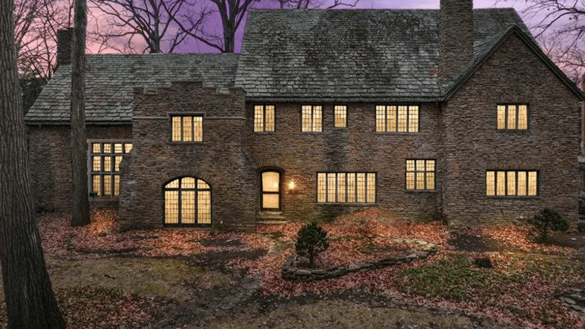 A Curious ‘Cotswold Castle’ In ‘Motor City’