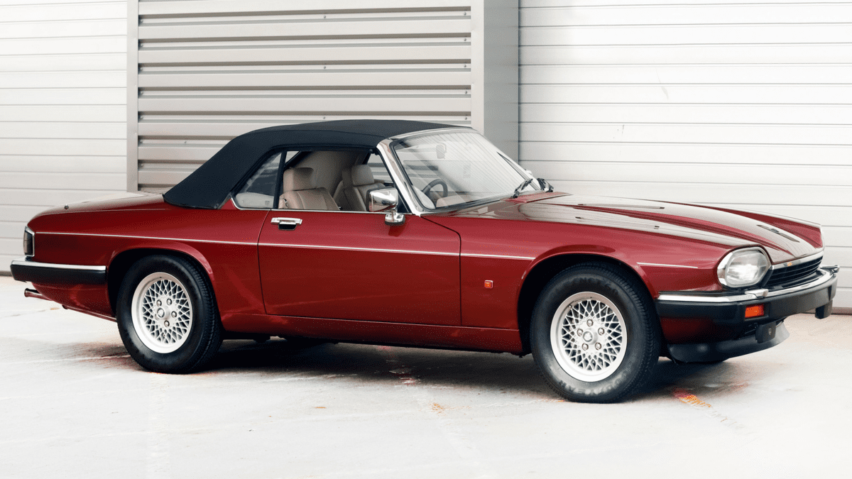 32-Years New – Stunning ‘Brand New’ 1994 Jaguar XJS To Be Auctioned