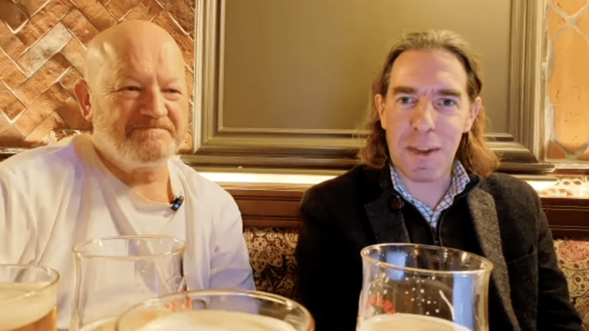 Merry Christmas 2025 – Matthew Steeples ‘Round Robin’ with Simon Danczuk